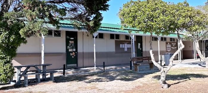 BLOUBERG RIDGE PRIMARY SCHOOL - School building exterior
