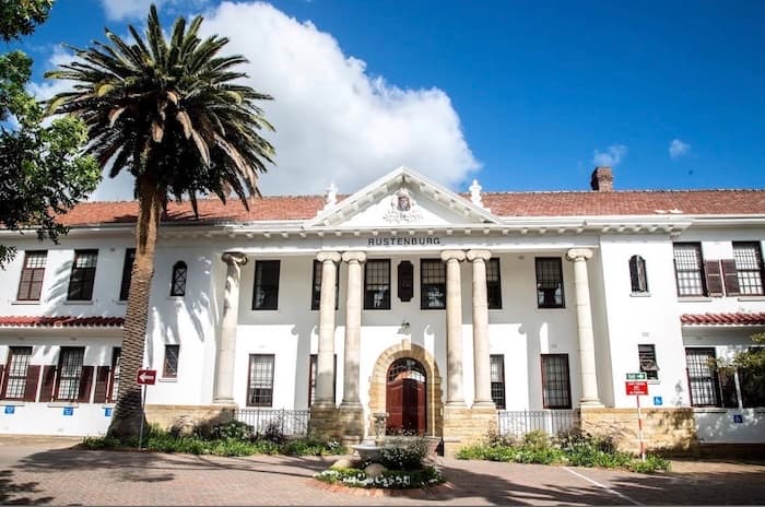 RUSTENBURG GIRLS' HIGH SCHOOL - School building exterior