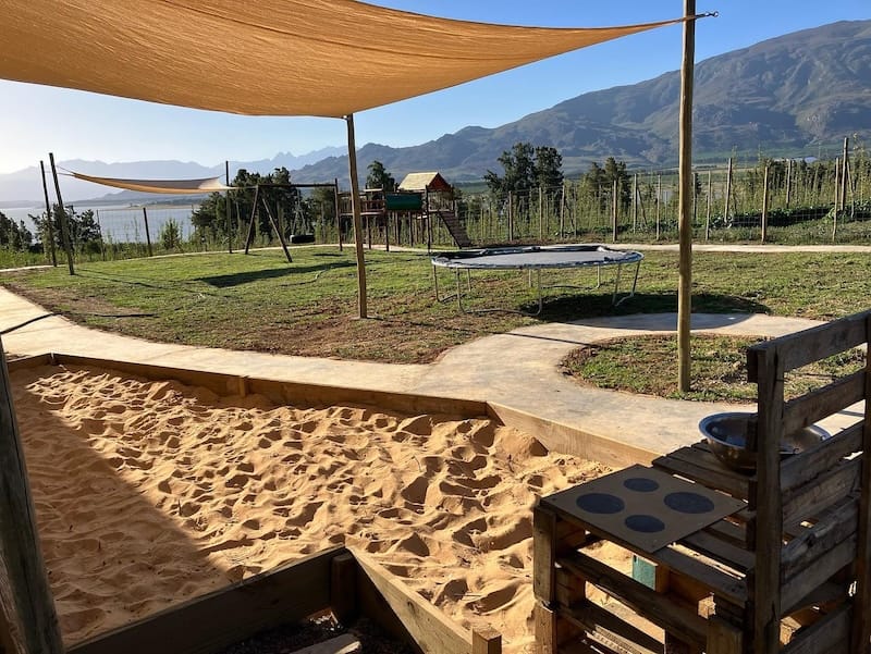 Primary school building